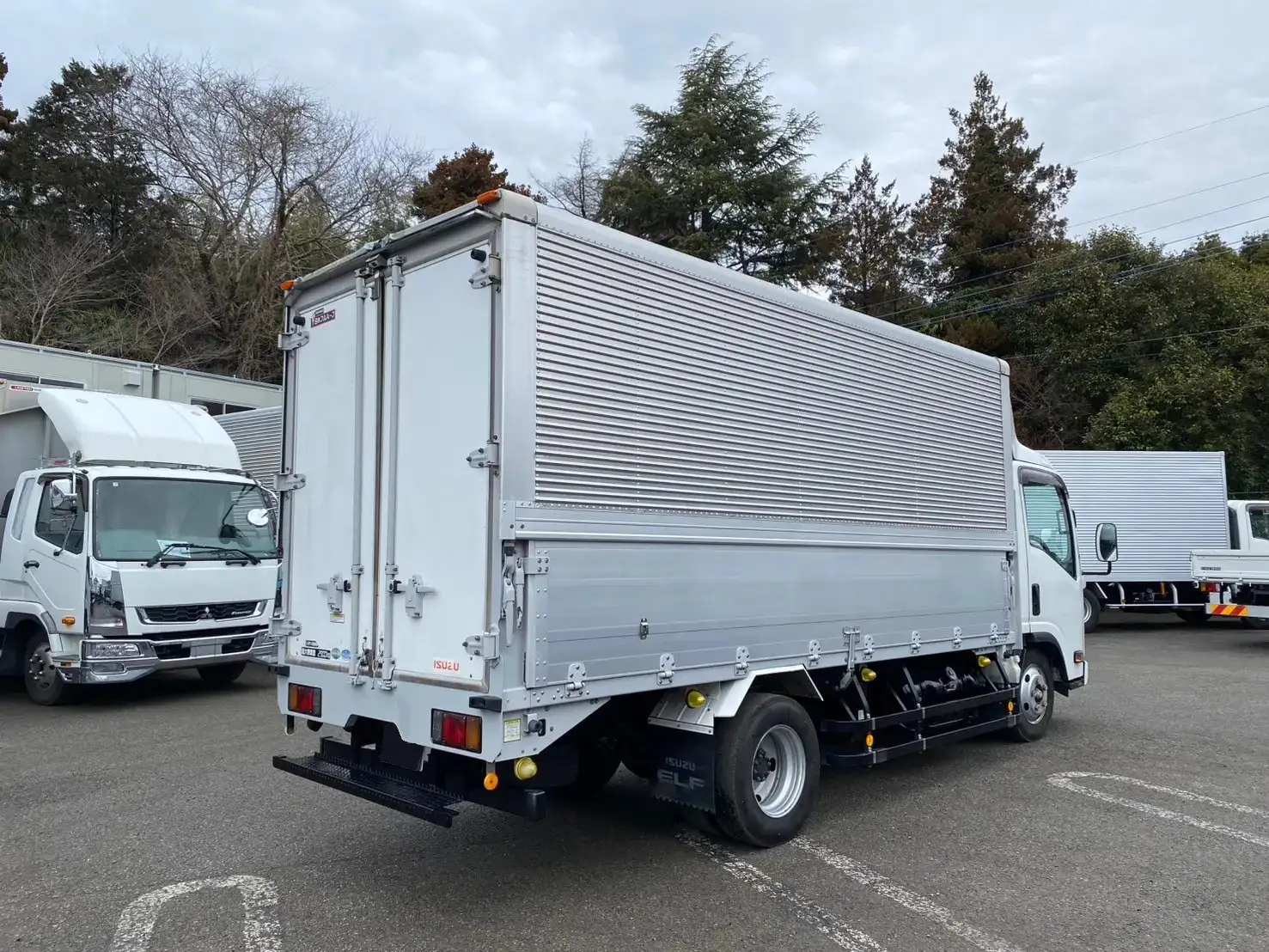 いすゞ エルフ 小型 ウイング TPG-NMR85AN H31/R1の中古トラック画像3