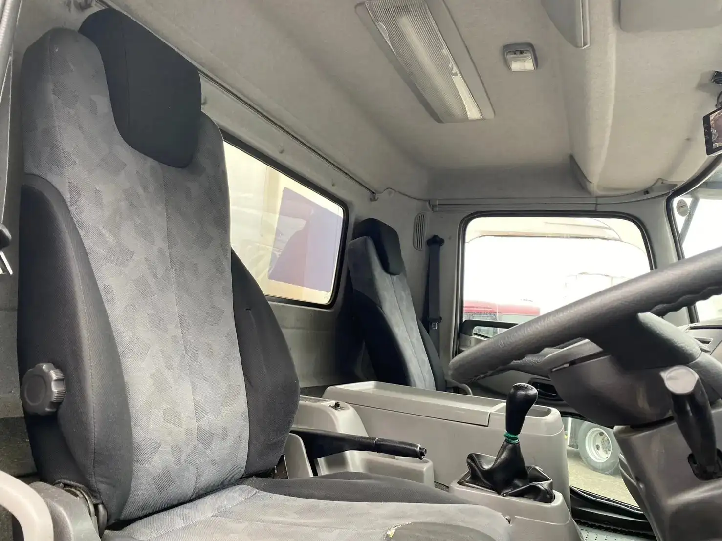 日産UD コンドル 中型/増トン 冷凍冷蔵 低温 エアサスの中古トラック画像11