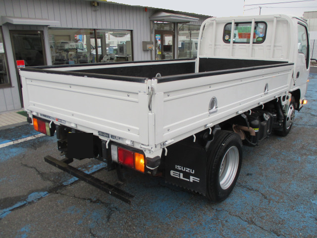 いすゞ エルフ 小型 平ボディ SKG-NKR85A H24の中古トラック画像2