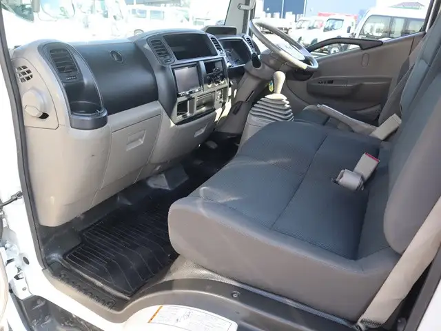 日産 アトラス 小型 平ボディ パワーゲート SKG-TZ2F24の中古トラック画像12