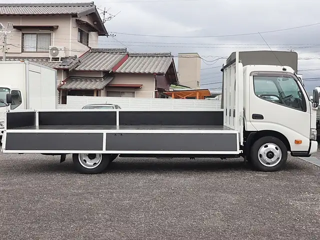 トヨタ ダイナ 小型 平ボディ 床鉄板 2RG-XZU655の中古トラック画像6