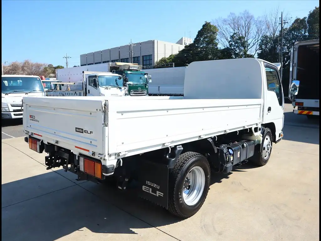 いすゞ エルフ 小型 平ボディ 2RG-NKR88A R3の中古トラック画像3