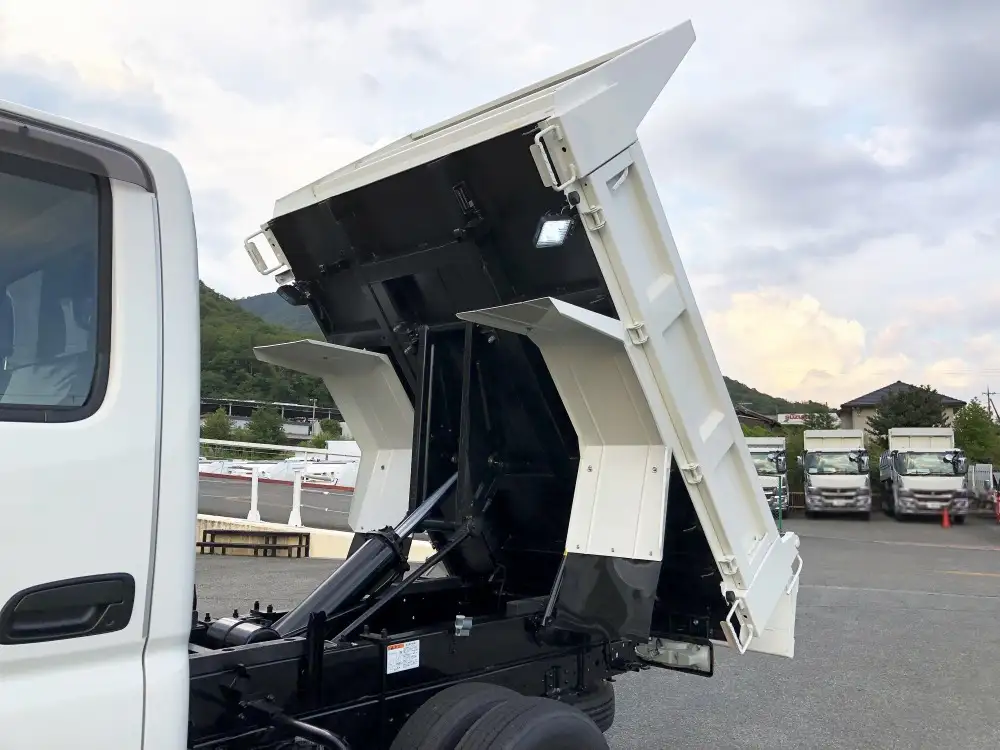 日野 デュトロ 小型 ダンプ Wキャブ 2KG-XZU605Mの中古トラック画像12