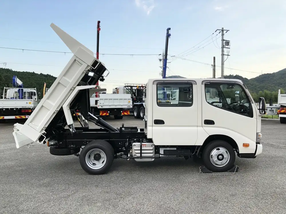 日野 デュトロ 小型 ダンプ Wキャブ 2KG-XZU605Mの中古トラック画像3