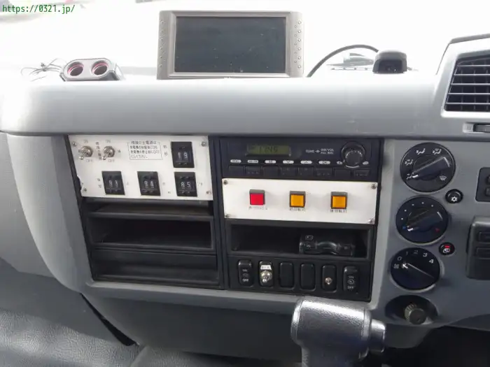 三菱 ファイター 中型/増トン 特殊車両 PDG-FK61F H19の中古トラック画像14