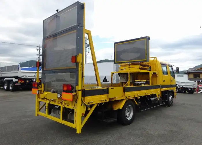 三菱 ファイター 中型/増トン 特殊車両 PDG-FK61F H19の中古トラック画像2