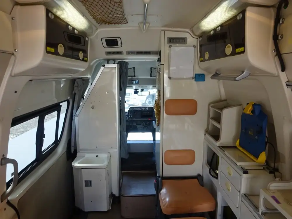 トヨタ ハイエース 小型 特殊車両 CBF-TRH226S H27の中古トラック画像15