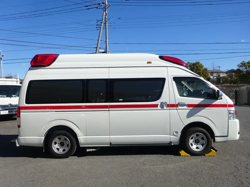 トヨタ ハイエース 小型 特殊車両 CBF-TRH226S H27の中古トラック画像2