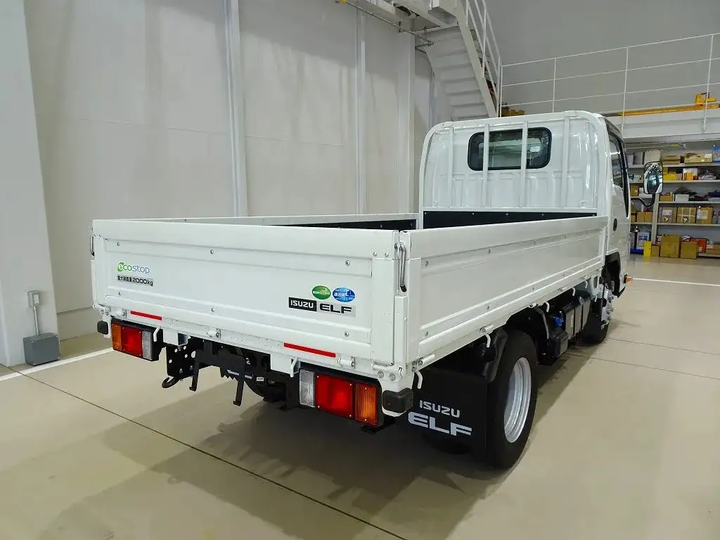 いすゞ エルフ 小型 平ボディ 2RG-NJR88A R5の中古トラック画像2