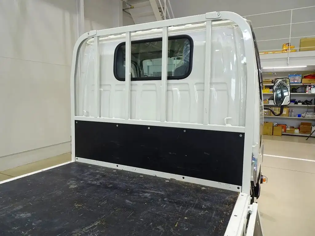 いすゞ エルフ 小型 平ボディ 2RG-NJR88A R5の中古トラック画像5