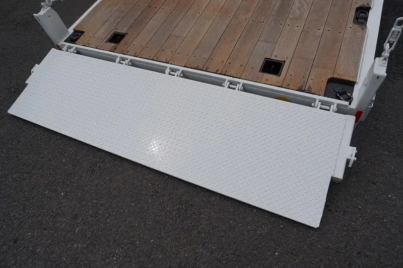 三菱 ファイター 中型/増トン 車両重機運搬 4段クレーン ラジコンの中古トラック画像7