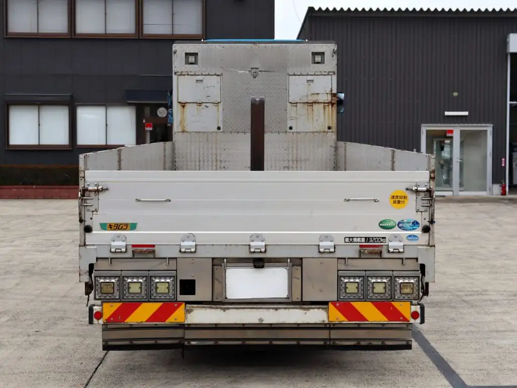 日産UD クオン 大型 平ボディ アルミブロック エアサスの中古トラック画像5