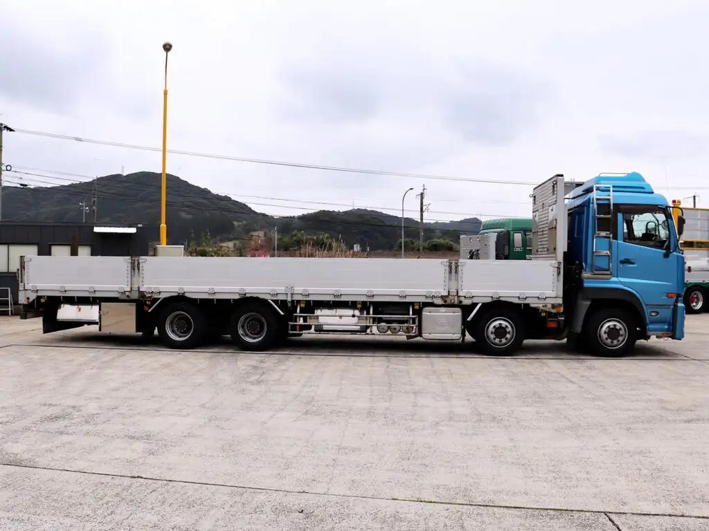 日産UD クオン 大型 平ボディ アルミブロック エアサスの中古トラック画像3