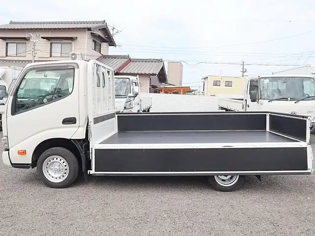 トヨタ ダイナ 小型 平ボディ 2DG-GDY231 R4の中古トラック画像6