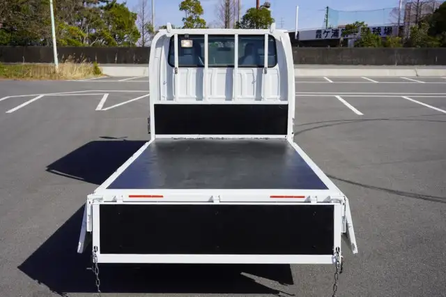 日産 アトラス 小型 平ボディ Wキャブ 2RG-AHR88Aの中古トラック画像6