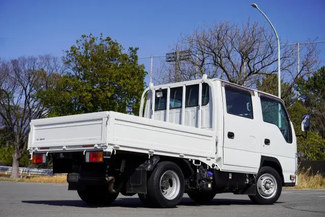 日産 アトラス 小型 平ボディ Wキャブ 2RG-AHR88Aの中古トラック画像3