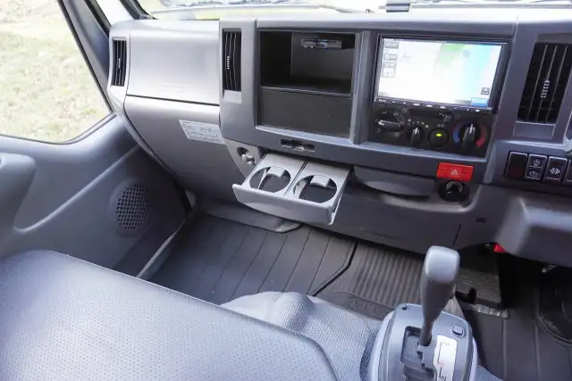 日産 アトラス 小型 平ボディ Wキャブ 2RG-AHR88Aの中古トラック画像15