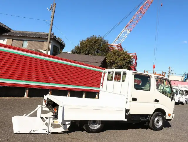 トヨタ ダイナ 小型 平ボディ Wキャブ パワーゲートの中古トラック画像6