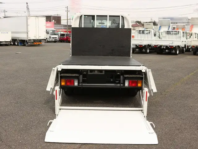 いすゞ エルフ 小型 平ボディ Wキャブ パワーゲートの中古トラック画像7