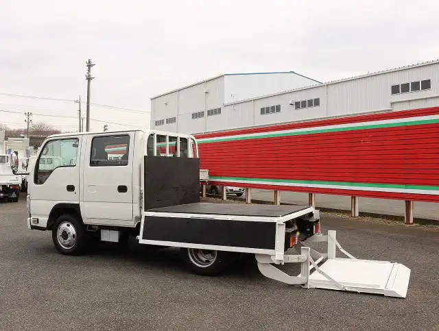 いすゞ エルフ 小型 平ボディ Wキャブ パワーゲートの中古トラック画像8