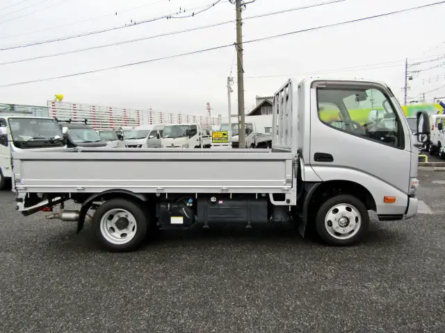 日野 デュトロ 小型 平ボディ 2DG-GDY231M R3の中古トラック画像3