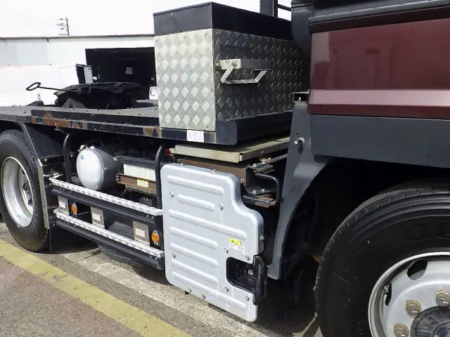 いすゞ ギガ 大型 トラクター ハイルーフ 2デフの中古トラック画像16