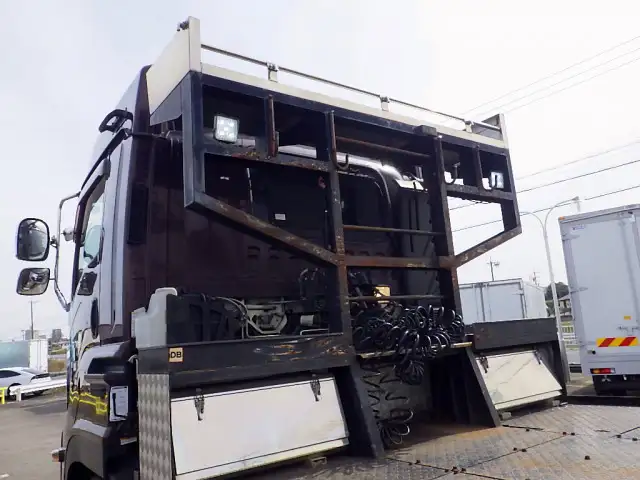 いすゞ ギガ 大型 トラクター ハイルーフ 2デフの中古トラック画像5