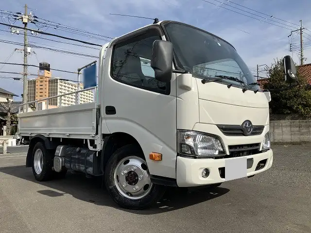 トヨタ ダイナ 小型 平ボディ TKG-XZU675 H29の中古トラック画像2