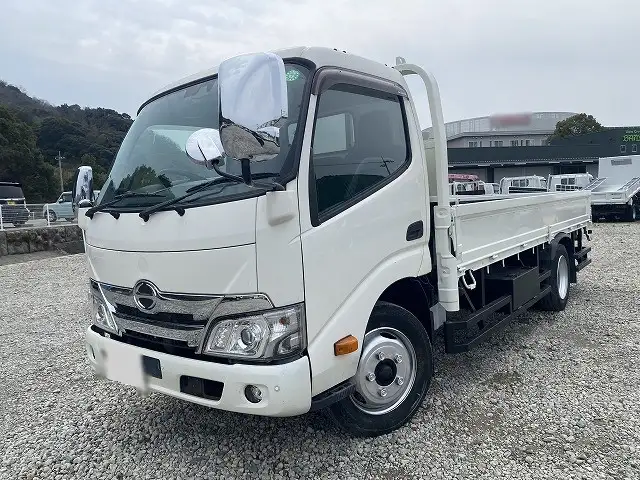 日野 デュトロ 小型 平ボディ 2RG-XZU655M H31/R1の中古トラック画像1