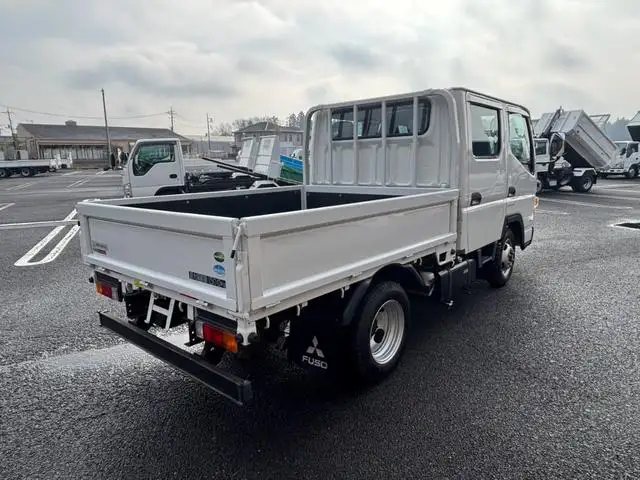 三菱 キャンター 小型 平ボディ Wキャブ の中古トラック画像2