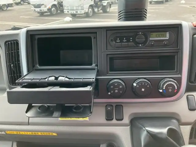 三菱 キャンター 小型 平ボディ  H31/R1の中古トラック画像10