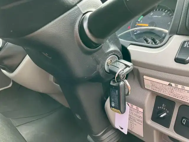 三菱 キャンター 小型 平ボディ  H31/R1の中古トラック画像9