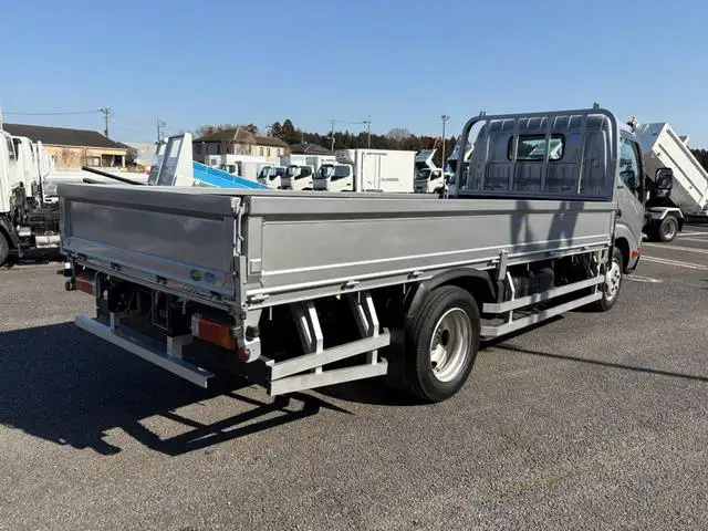 日野 デュトロ 小型 平ボディ  H31/R1の中古トラック画像2