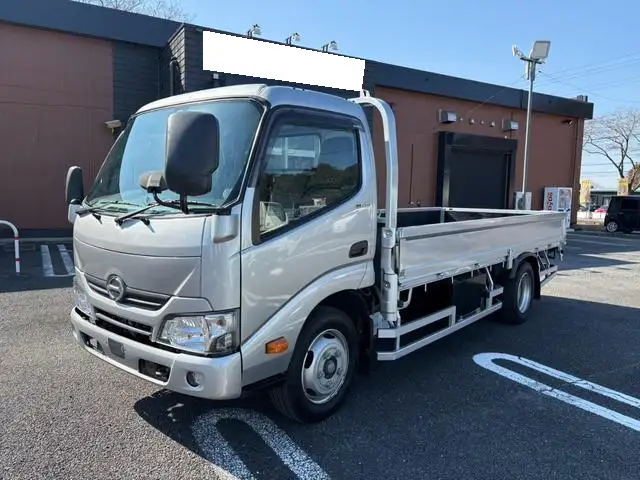 日野 デュトロ 小型 平ボディ  H31/R1の中古トラック画像1
