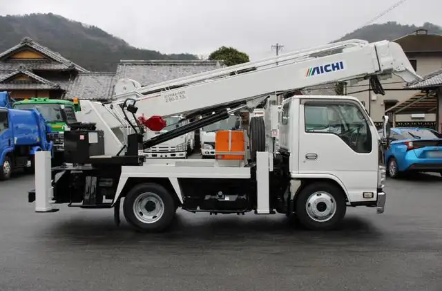 いすゞ エルフ 小型 高所・建柱車 建柱車 の中古トラック画像2