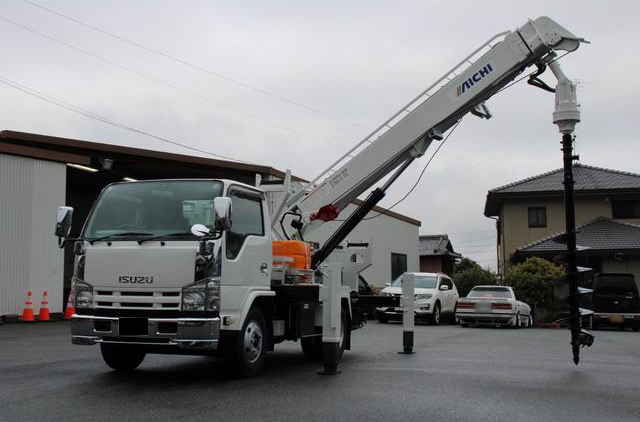いすゞ エルフ 小型 高所・建柱車 建柱車