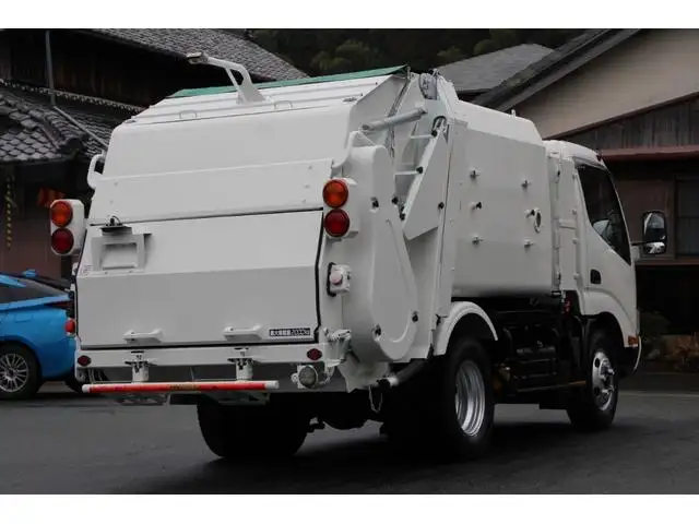 日野 デュトロ 小型 パッカー車 巻き込み式 回転ダンプ式の中古トラック画像2