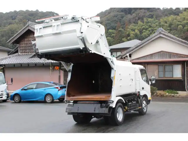 日野 デュトロ 小型 パッカー車 巻き込み式 回転ダンプ式の中古トラック画像7