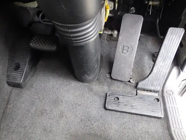 いすゞ ギガ 大型 ウイング エアサス PDG-CYY77V8Jの中古トラック画像11