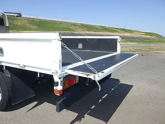トヨタ ダイナ 小型 平ボディ TKG-XZU710 H28の中古トラック画像5
