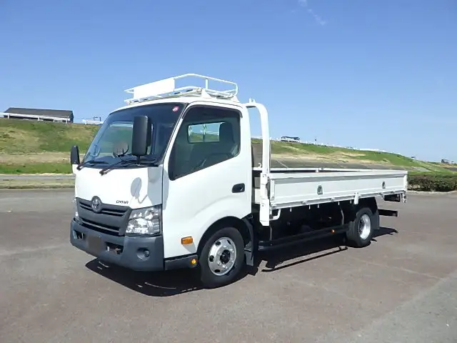 トヨタ ダイナ 小型 平ボディ TKG-XZU710 H28｜画像1