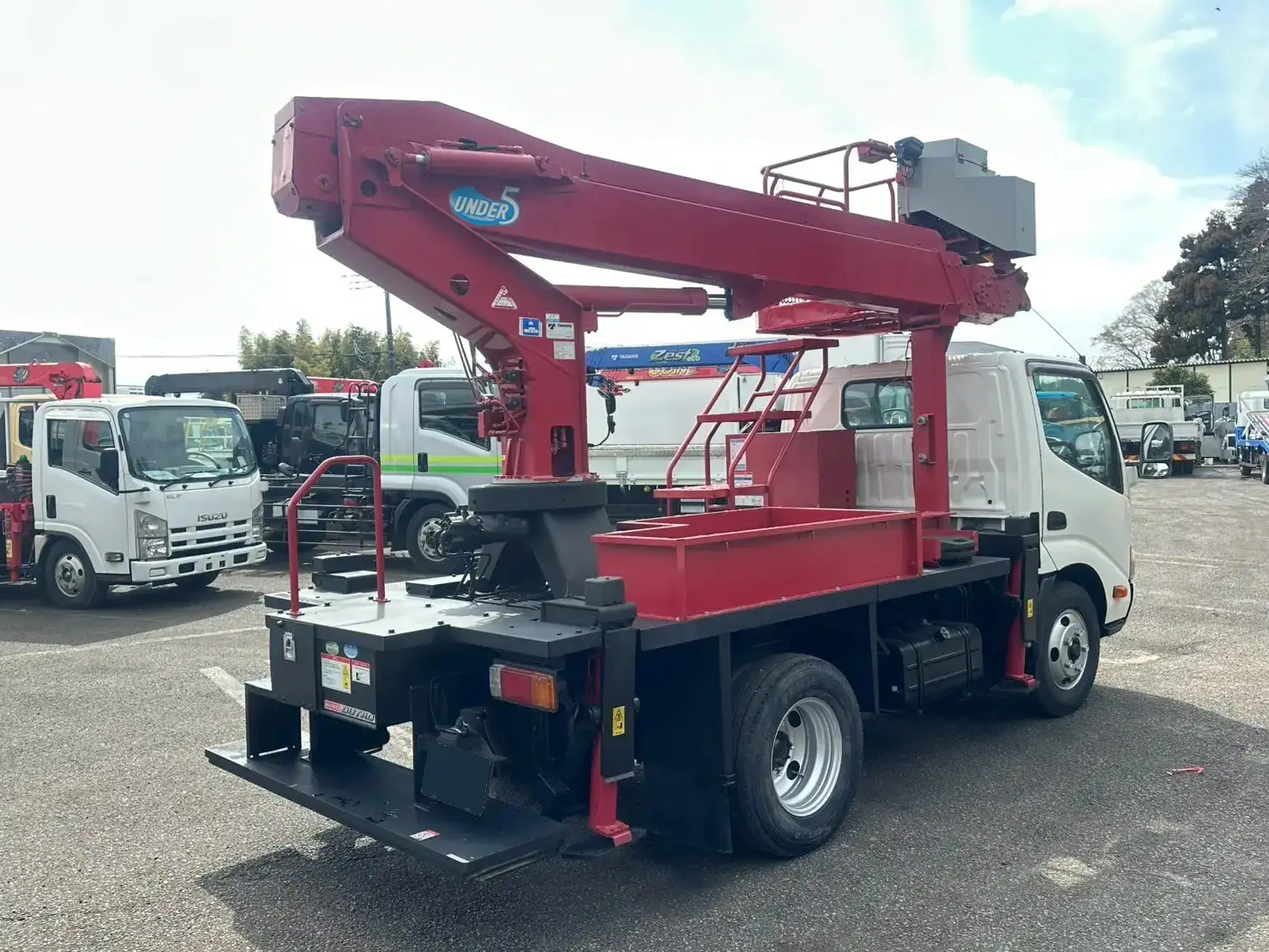 日野 デュトロ 小型 高所・建柱車 高所作業車 TKG-XZU600Eの中古トラック画像3