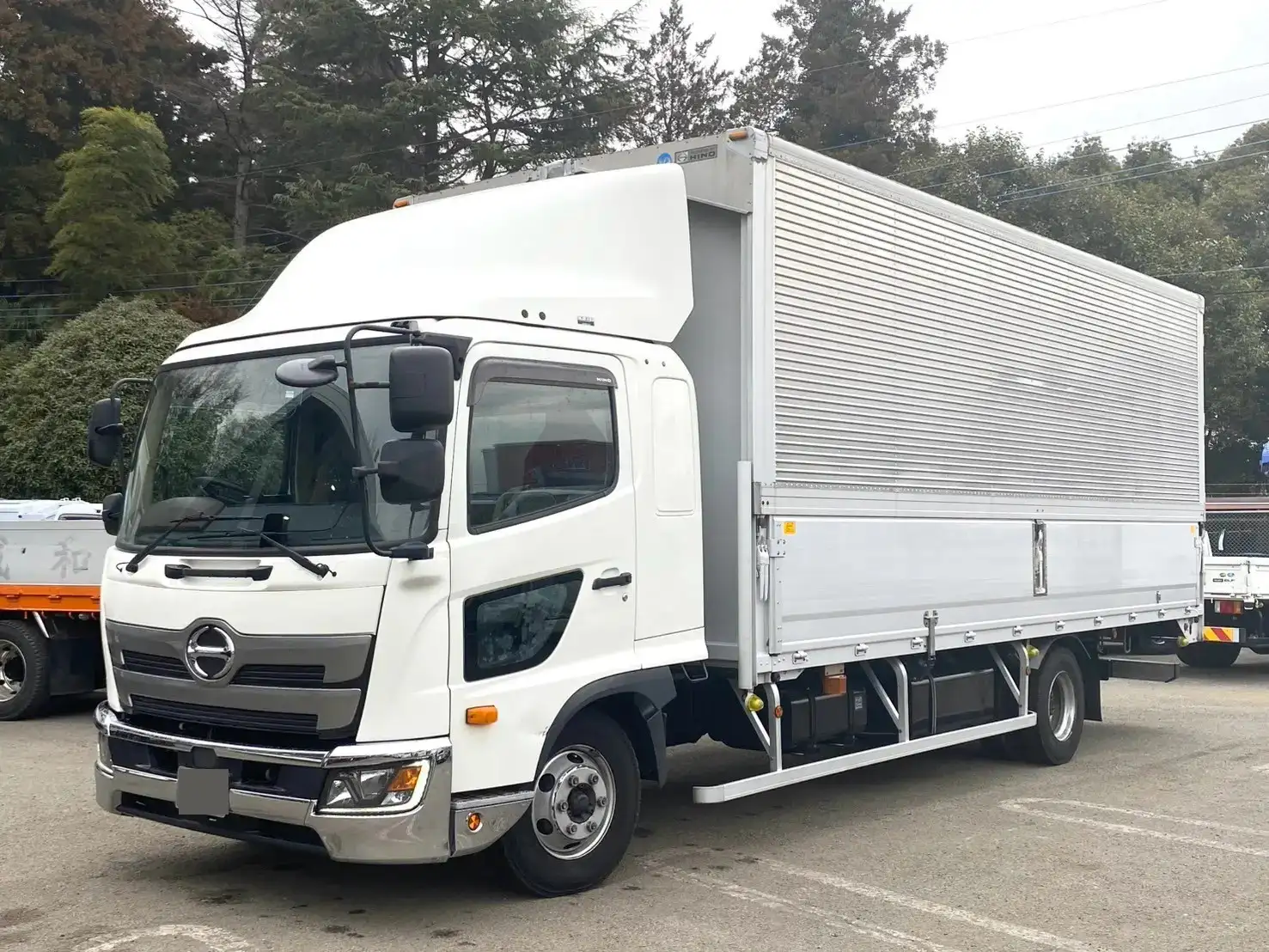 日野 レンジャー 中型/増トン ウイング エアサス ベッド｜画像1