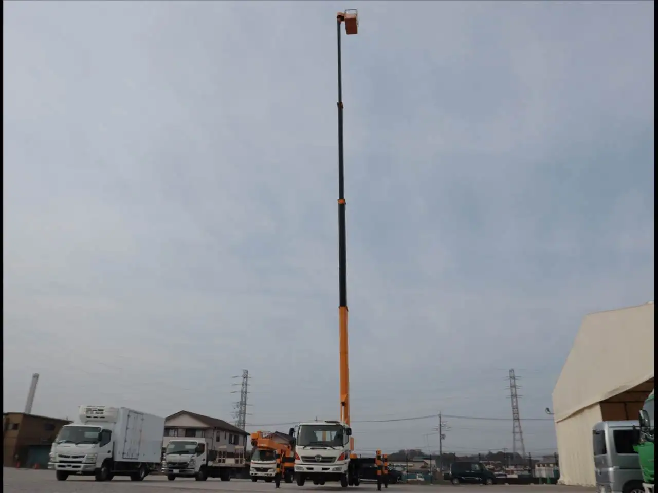 日野 レンジャー 中型/増トン 高所・建柱車 高所作業車 SKG-FC9JGAPの中古トラック画像4