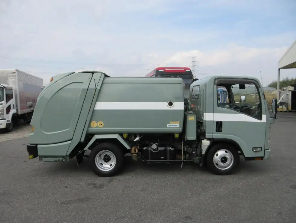 いすゞ エルフ 小型 パッカー車 巻き込み式 回転ダンプ式の中古トラック画像3
