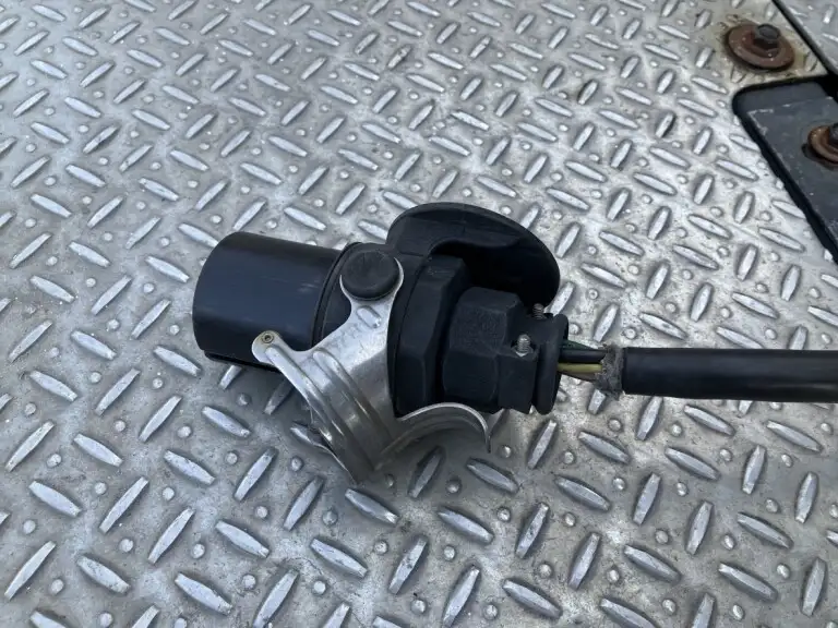 日野 プロフィア 大型 トラクター ハイルーフ 1デフの中古トラック画像9