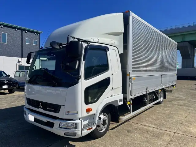 三菱 ファイター 中型/増トン ウイング エアサス ベッド｜画像1