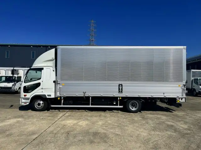 三菱 ファイター 中型/増トン ウイング エアサス ベッドの中古トラック画像3