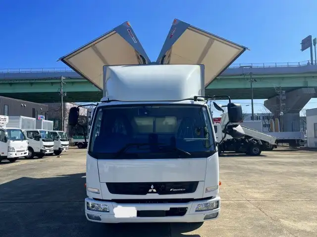 三菱 ファイター 中型/増トン ウイング エアサス ベッドの中古トラック画像5