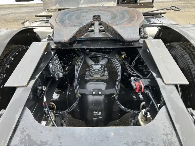 日産UD クオン 大型 トラクター ハイルーフ 1デフの中古トラック画像8